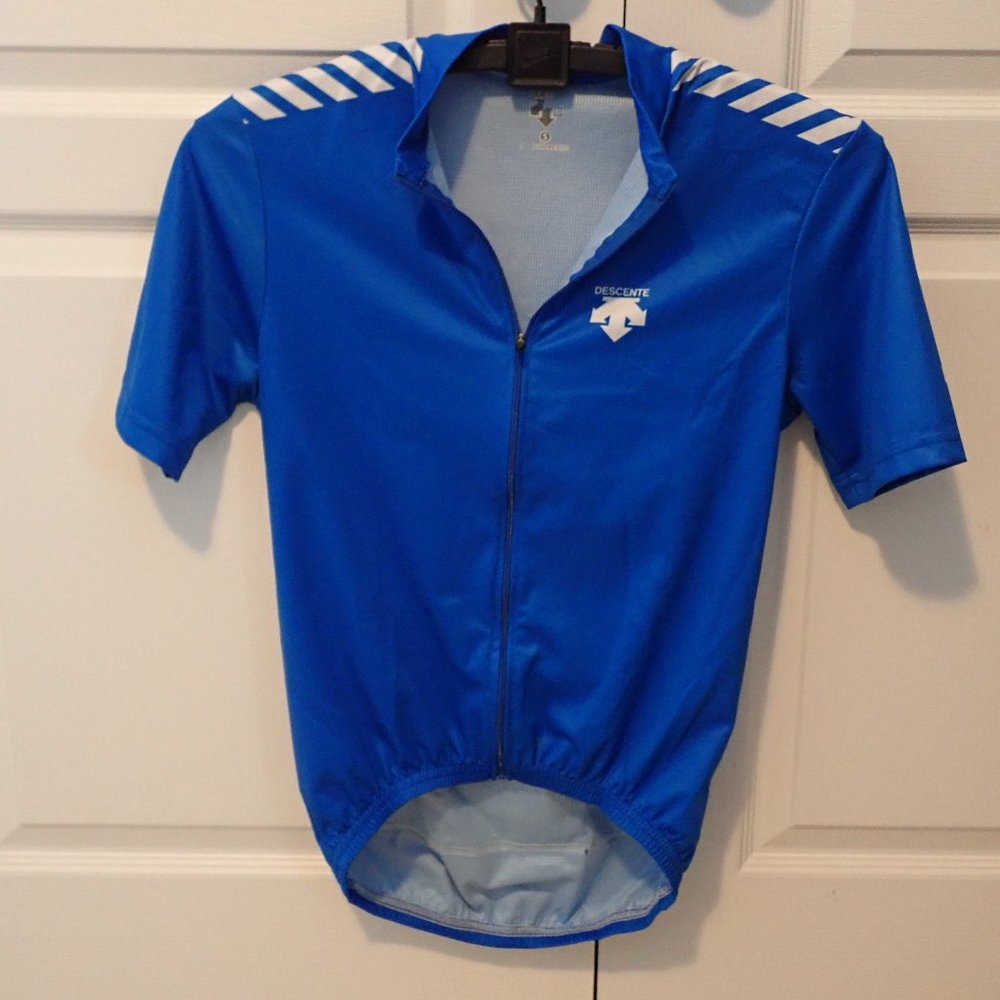 2 X Used Descente Road Cycling Jerseys Sz S